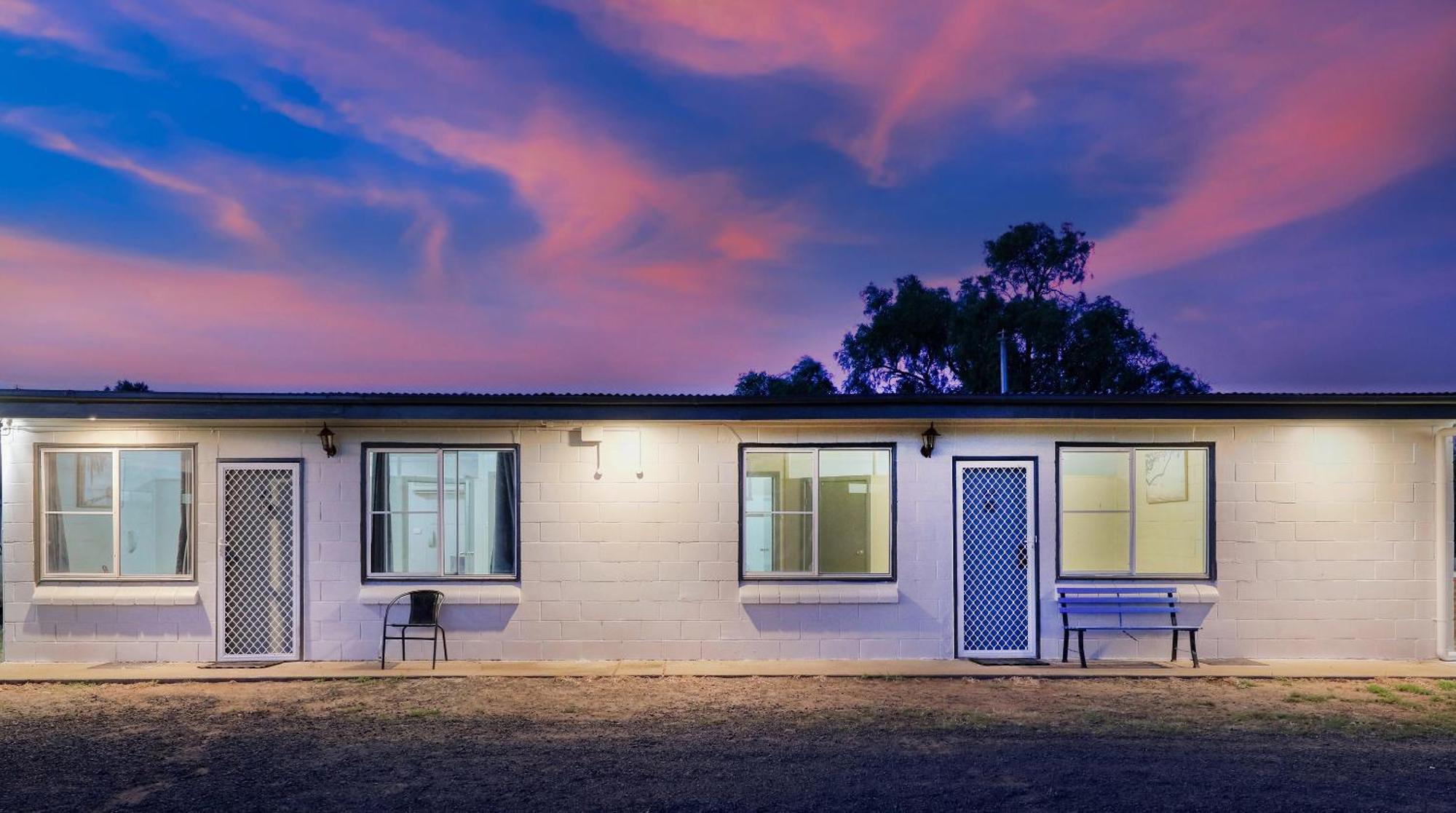 Artesian Motor Inn Under New Management Rams Motel Coonamble Exterior photo